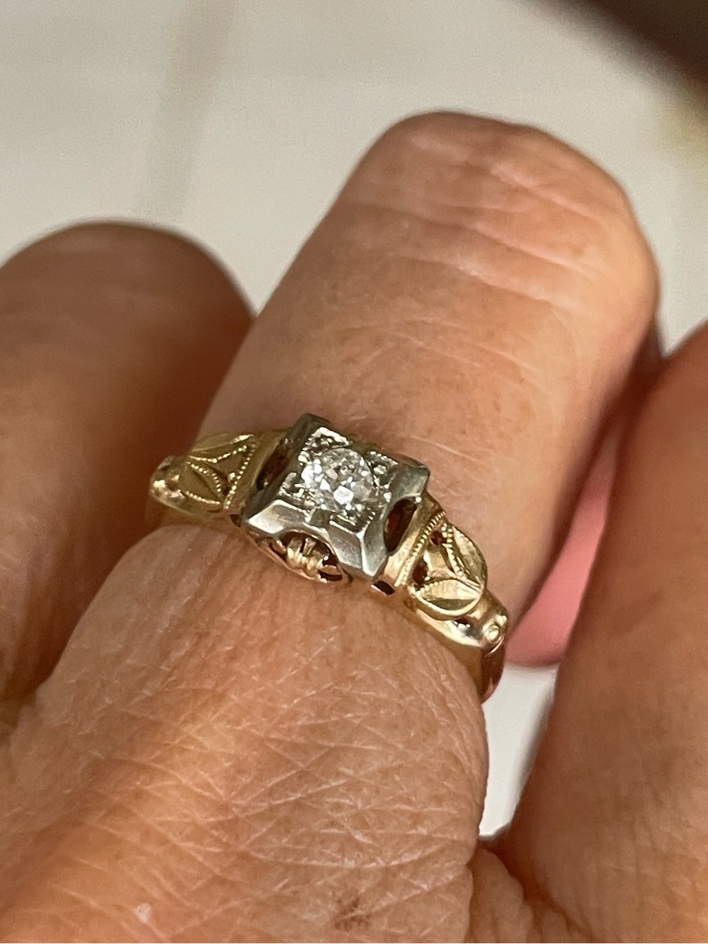 Antique 14k 0.11 CT Diamond Ring